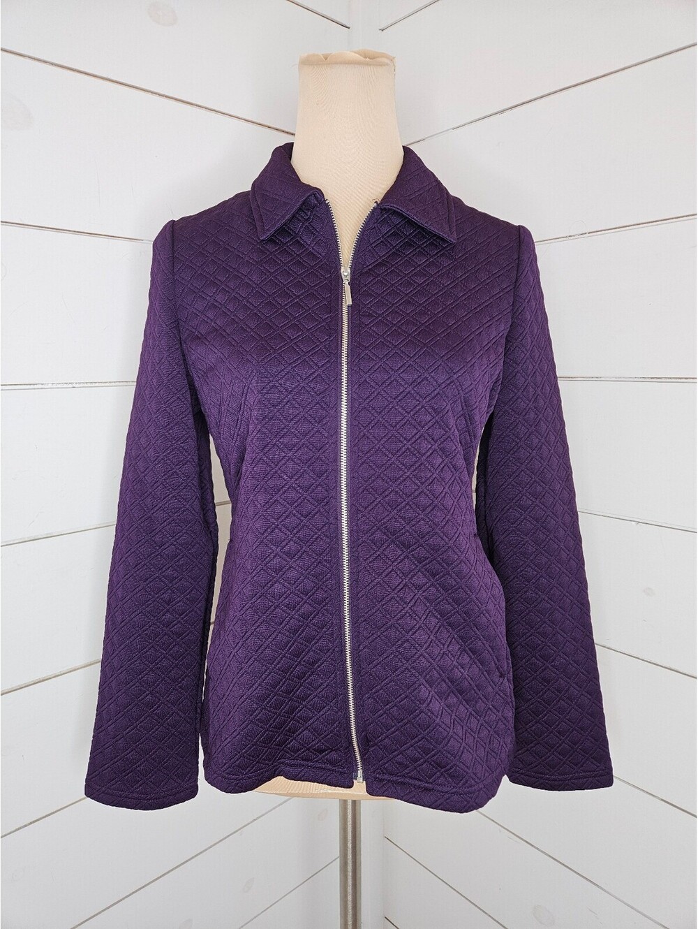 Chico's small size 4 purple quilted jacket